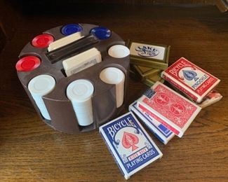 CLEARANCE  !  $4.00 NOW, WAS $12.00.............Poker Chips and Cards (B627)