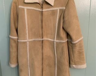 CLEARANCE !  $6.00 NOW, WAS $20.00.............Soft Polyester and Acrylic Coat Size S/M (S36)