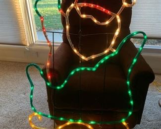 CLEARANCE !  $12.00 NOW, WAS $25.00.............Rope Lighting Santa and Sleigh 