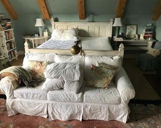 The Swedish white bedroom