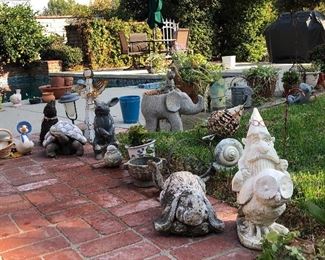 Lots of Garden pots and figurines 