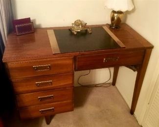 60's desk