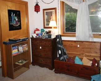Vintage cedar chest, small chest