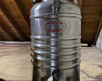 AerVoid Vintage Thermal Liquid Carrier