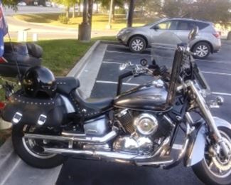 2004 Yamaha VStar 1100 cruiser