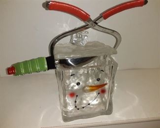 Lucite Christmas Ice Bucket With Christmas Tree Scoop