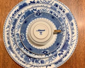 Item 70:  Williamsburg China "Mottahedeh Imperial Blue":  $1200 for full set                                                                                                          20 dinner plates, 20 bread & butter plates, 19 salad plates, 16 soup bowls, 19 cups & saucers 