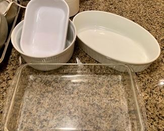 Item 299:  (4) Lot of Assorted casserole dishes:  $18  
