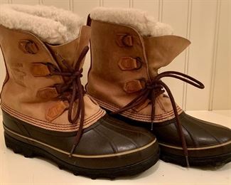 Item 324:  Men's Sorel boots (size 11):  $48