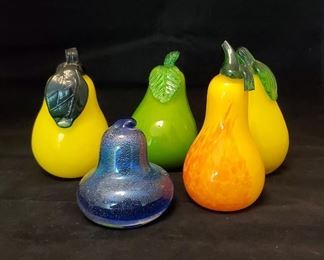 $40 - Five Glass Pears - Five assorted art glass pears. Most are approximately 4.5" tall. One has a broken stem and leaf.