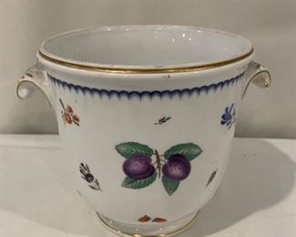 $50; Richard Ginori (Italy) porcelain cachepot #2 (Medium); 5.25”H x 5.5”D
