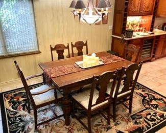 Farmhouse style refractory dining table & Area Rug