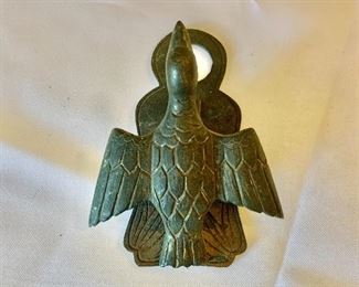 $20 - Vintage brass bird desk clip; 4 in. (L) x 3 in. (W)