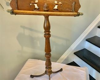$45 - Vintage hanging rack with movable sides; 32 in. (H) x 17 in. (W) x 9 in. (deep, top) x 14 in. (deep, base)