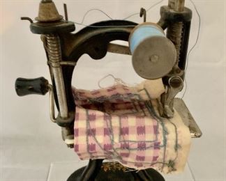 Detail, sewing machine