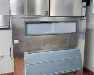 Manitowac Ice Machines Qty. 2, Models QY0674C And IY2176C-161 And Follett Ice Storage Bin Model SG1475S-60, 63in x 60in x 26in