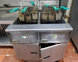 Pitco Frialator Dual Natural Gas Fryers, Model# SG-14, 46in x 31.25in x 34.5in, & Fryer Baskets