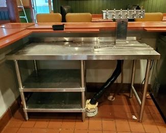 Perlick 6-Tap Century Beer System With Stainless Steel Table, 50in x 60in x 24in