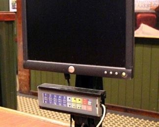 Dell 17in POS Monitor With Ergotron Stand And Punchpad