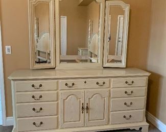 13. Thomasville Wide Dresser and mirror $295