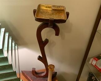 Mid century ash tray