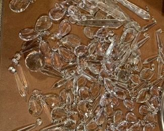 Crystals / prisms for vintage lighting 