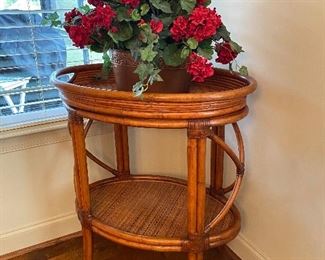 Accent table with removable top tray 
$50