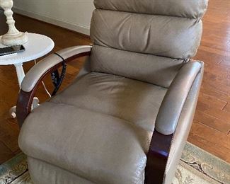 2 lift remote control adjustable recliners Haverty’s 
$300 each
