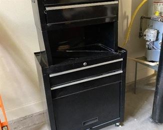 Stanley rolling steel tool chest 
$95