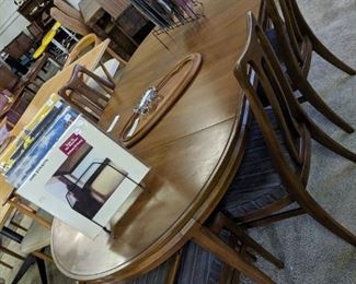 Founders Dining Table And 6 Chairs