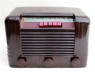 $50 Vintage tabletop radio, brown celluloid,  cord missing, 1946. Delco, model R-1235, serial #9200.  W: 12" | H: 8" | D: 7" [Bin 31] 