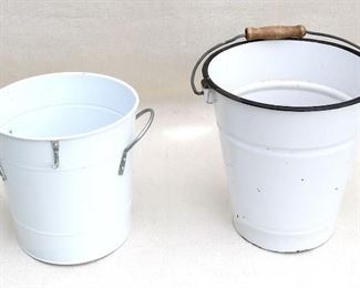 $20 Lot: White enamelware pail (new), 2 steel side handles, one steel hook on lip.  H: 8" | diameter: 8" [Bin 30]