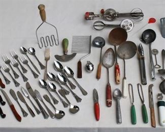 $100 - LOT of vintage & modern cooking & eating utensils.  [Bin 4] 