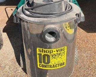 10 Gallon Shop Vac in Working Order available to shop in person at the sale. We recommend trying before you buy