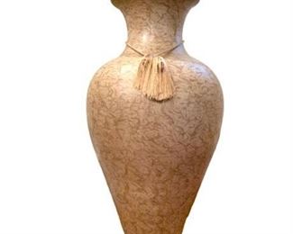 Lot 020
Hand Thrown Ceramic Decorator Urn