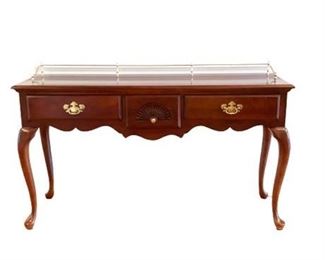 Lot 050
American Drew Cherry Queen Anne Style Console Table