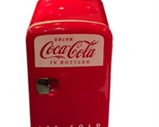 Lot 382
Coca Cola Mini Personal Fridge