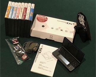 Lot 456
Nintendo DS lite Game System & Games