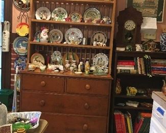 Very nice chest of drawers with plate rack on top