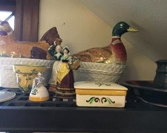 Soup tureens and majolica pieces