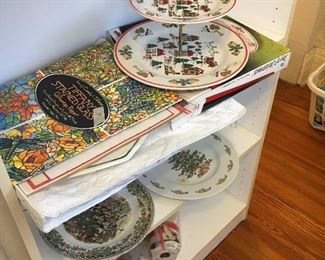 Christmas china and pottery pieces