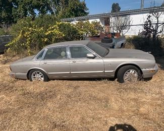 1998 Jaguar XJ8