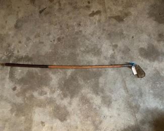 #96	antique wood putter Wright and ditson st Andrews 	 $30.00 

