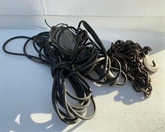 HALF OFF !  $6.00 NOW, WAS $12.00..............Chain and Extension Lamp (P095)