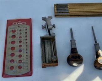 CLEARANCE!!!  $8.00 NOW, WAS $30.00.............Vintage Tools (P119)