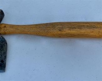 CLEARANCE!!! $6.00 NOW, WAS $25.00.............Vintage Hatchet (P073)