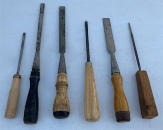 HALF OFF !  $25.00 NOW, WAS $50.00..............Vintage Chisel Tools (P082)