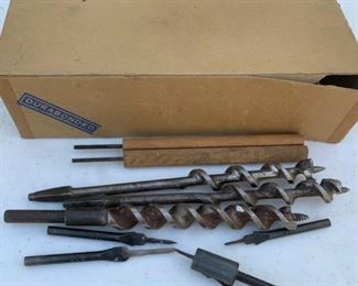 CLEARANCE !  $5.00 NOW, WAS $20.00.............Drill Bits lot (P084)