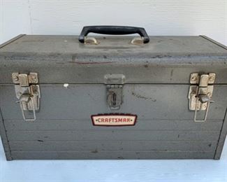 CLEARANCE!!! $6.00 NOW, WAS $20.00..............Old Craftsman Tool Box *Empty (P044)
