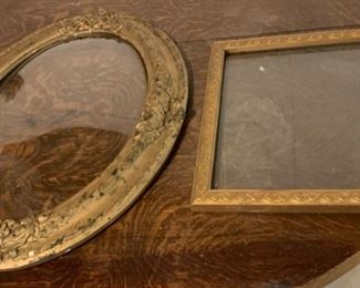 CLEARANCE!!!  $3.00 NOW, WAS $12.00.............Pair of Vintage Frames, Oval Bubble Glass.  Oval Frame measures 25” x 19”  (P655)